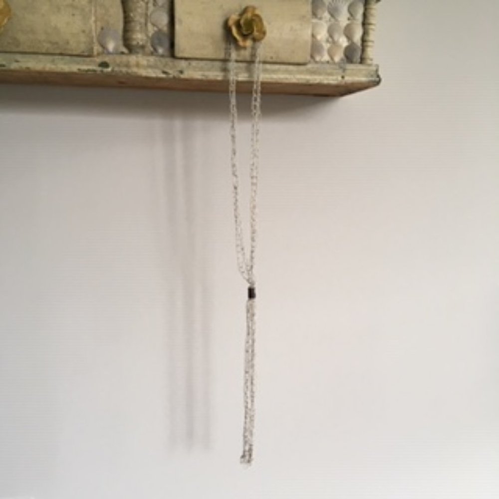 White and gold sparkle necklace made in Italy